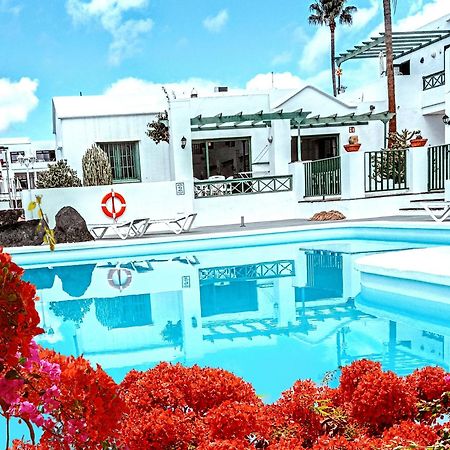 Apartamentos Las Acacias Пуэрто дель Кармен Экстерьер фото