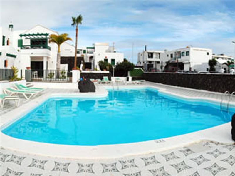 Apartamentos Las Acacias Пуэрто дель Кармен Экстерьер фото