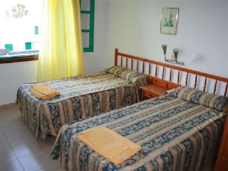Apartamentos Las Acacias Пуэрто дель Кармен Экстерьер фото