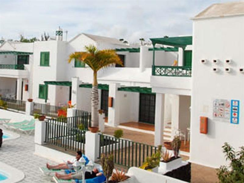 Apartamentos Las Acacias Пуэрто дель Кармен Экстерьер фото